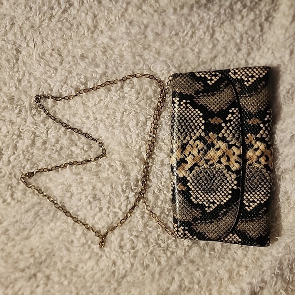 Halogen Purse - Picture 2 of 4